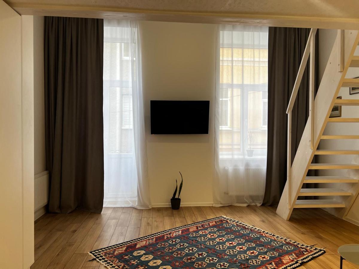 Apartment Lesya Kurbasa Lviv Dış mekan fotoğraf